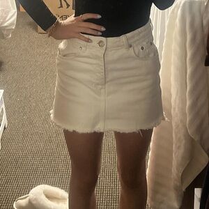 Zara White Frayed Hem Mini Skirt